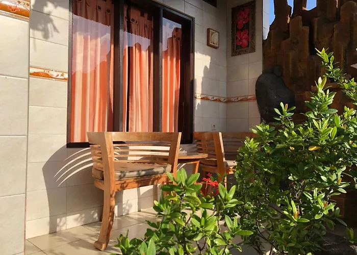 Kerti And Restaurant ホテル 2*